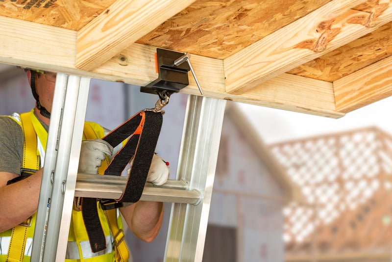 Guardian Fall Protection دعامة استقرار السلم Guardian 10808 | تشمل حزامين بطول 4 أقدام | متوافقة مع OSHA | ألمنيوم | أسود - Image 5